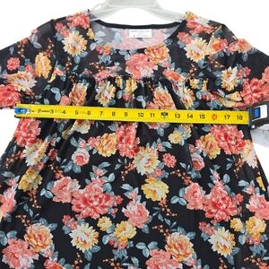 New Bobbie Brooks Ladies Peasant Top with Floral Design